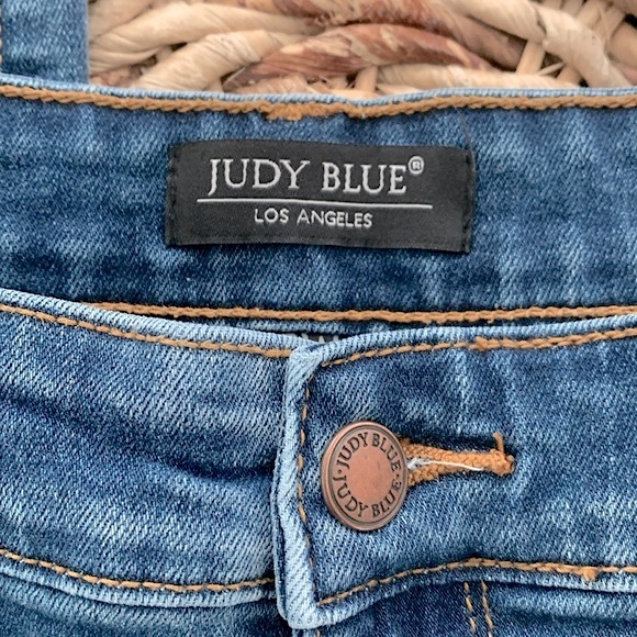 Judy Blue Destructed Skinny Fit Jean - Picture 14 of 16
